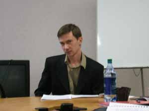 Д.пол.н. Д.Г. Балуев (Нижегородский госуниверситет) привлек внимание
слушателей ЗИМО-2005 к концепции 
